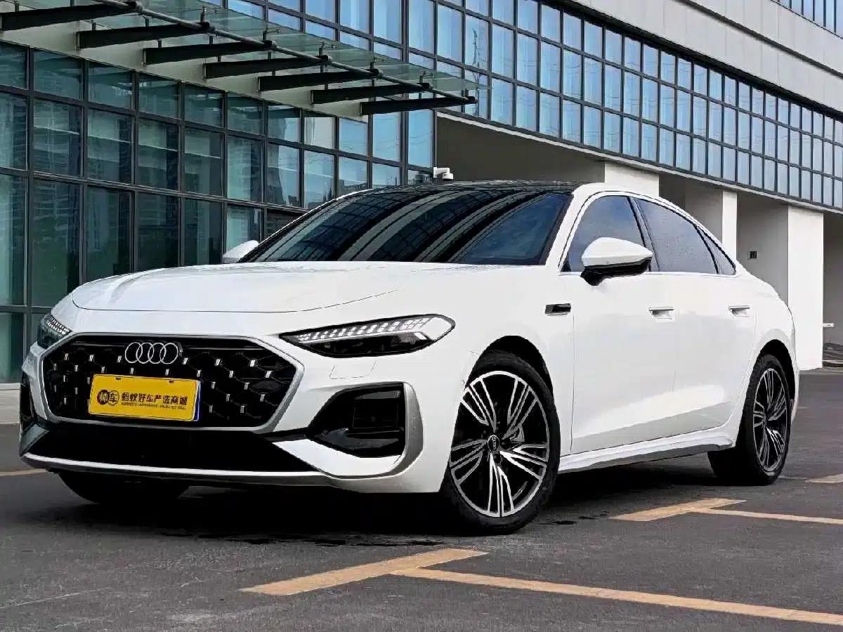 Audi A5L 2026 2.0T Qiankun Smart Driving Edition — миниатюра 1