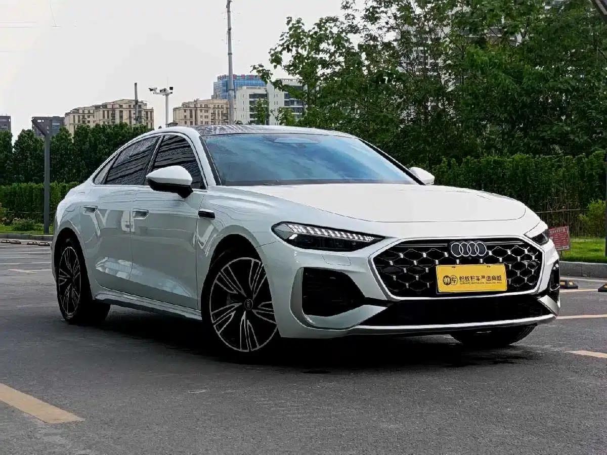 Audi A5L 2026 2.0T Qiankun Smart Driving Edition — миниатюра 3