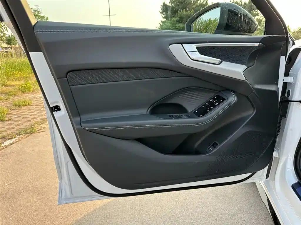 Audi A5L 2026 2.0T Sport Plus — миниатюра 13