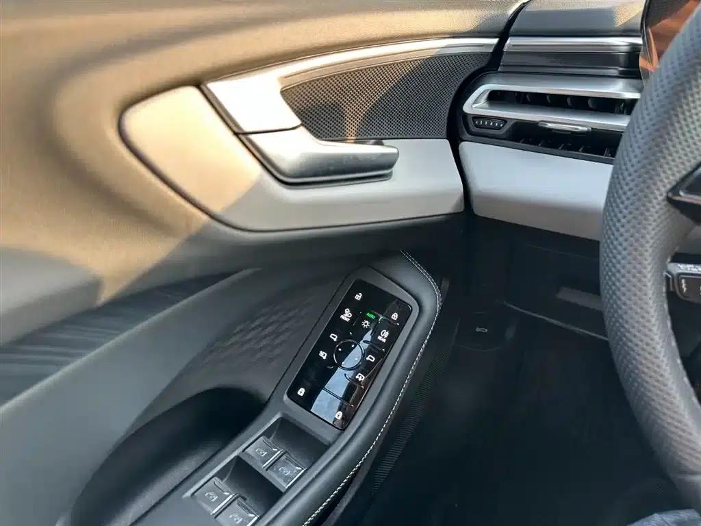 Audi A5L 2026 2.0T Sport Plus — миниатюра 23
