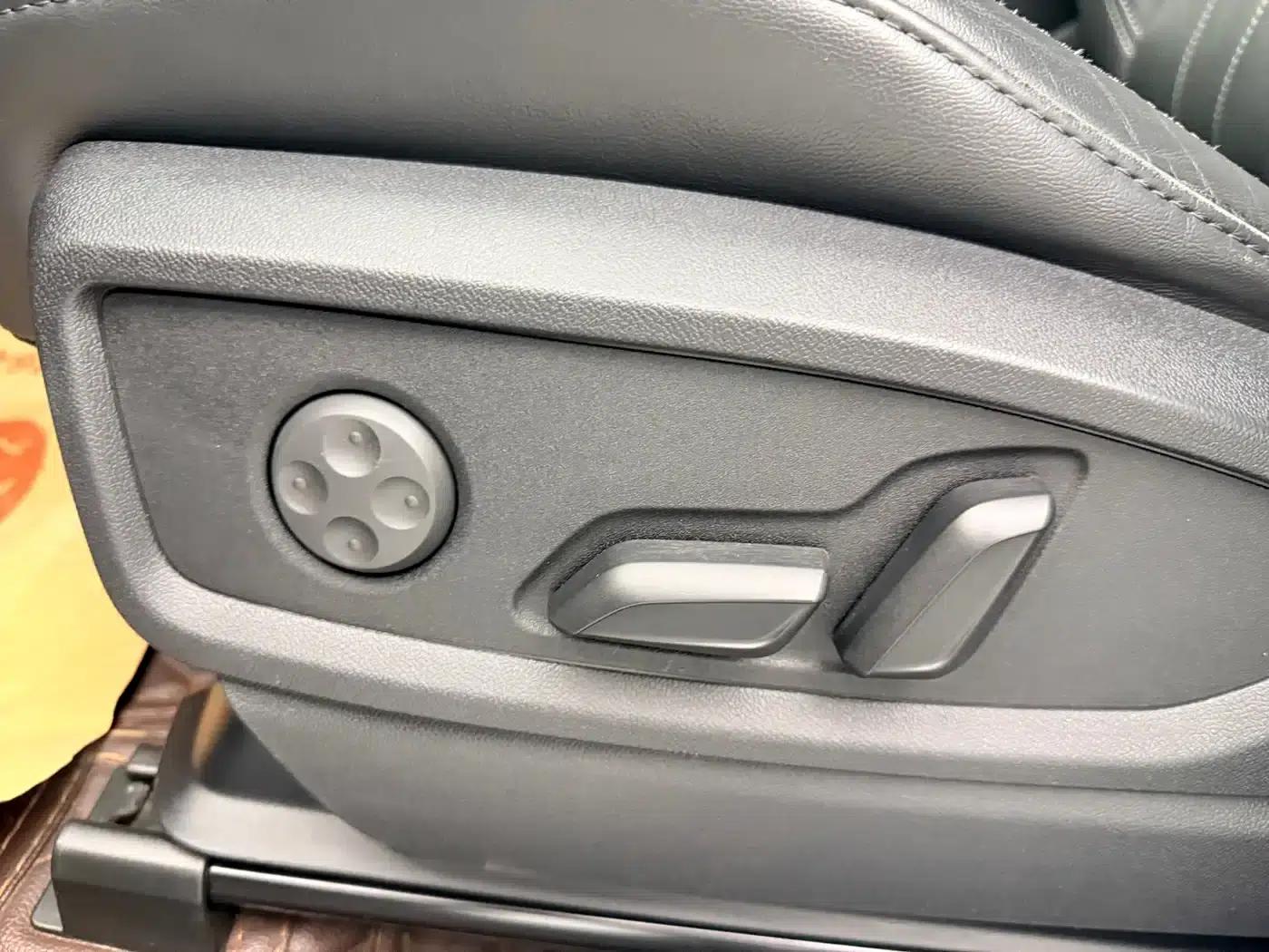 Audi Q5L Sportback 2021 40 TFSI Luxury — миниатюра 23