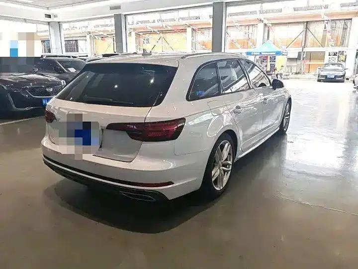 2020 Audi A4 Imported Model Avant 40 TFSI Luxury Dynamic Edition — миниатюра 6
