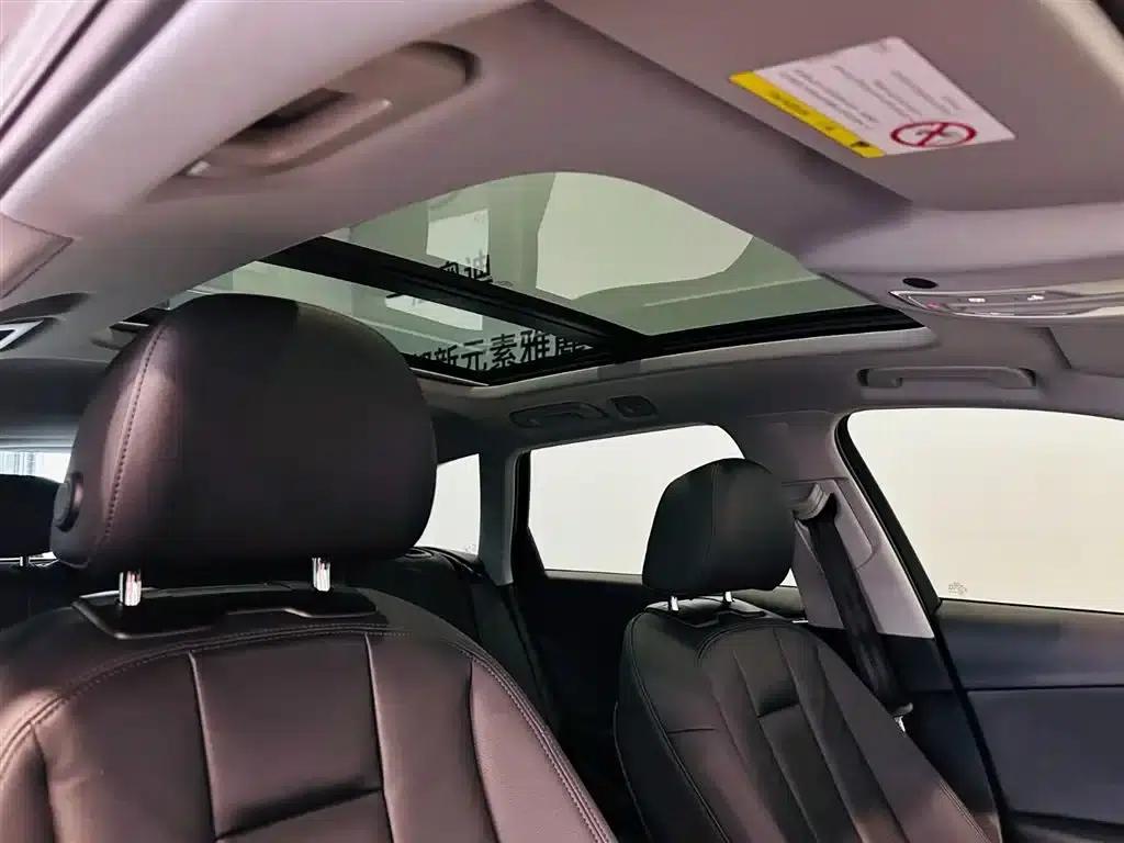 2022 Audi A4 allroad quattro (Imported) — миниатюра 14