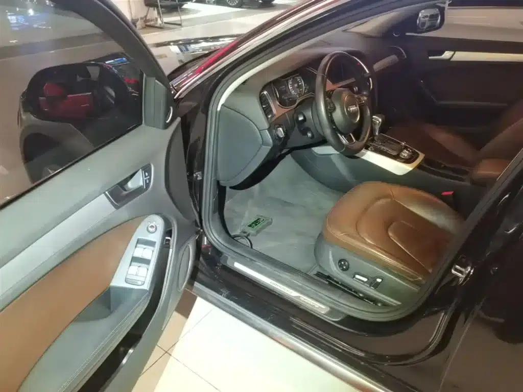 2014 Audi A4 Imported Model 40 TFSI allroad quattro plus — миниатюра 16