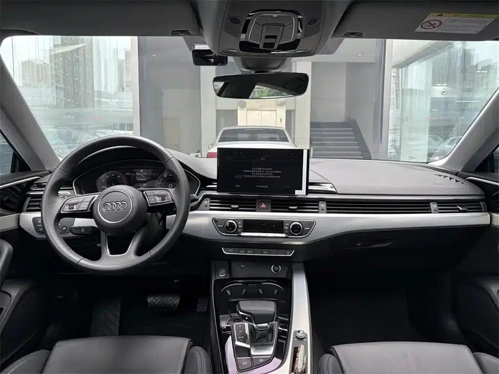 2023 Audi A5 Sportback 40 TFSI (Imported) - Fashionable and Dynamic Model — миниатюра 6