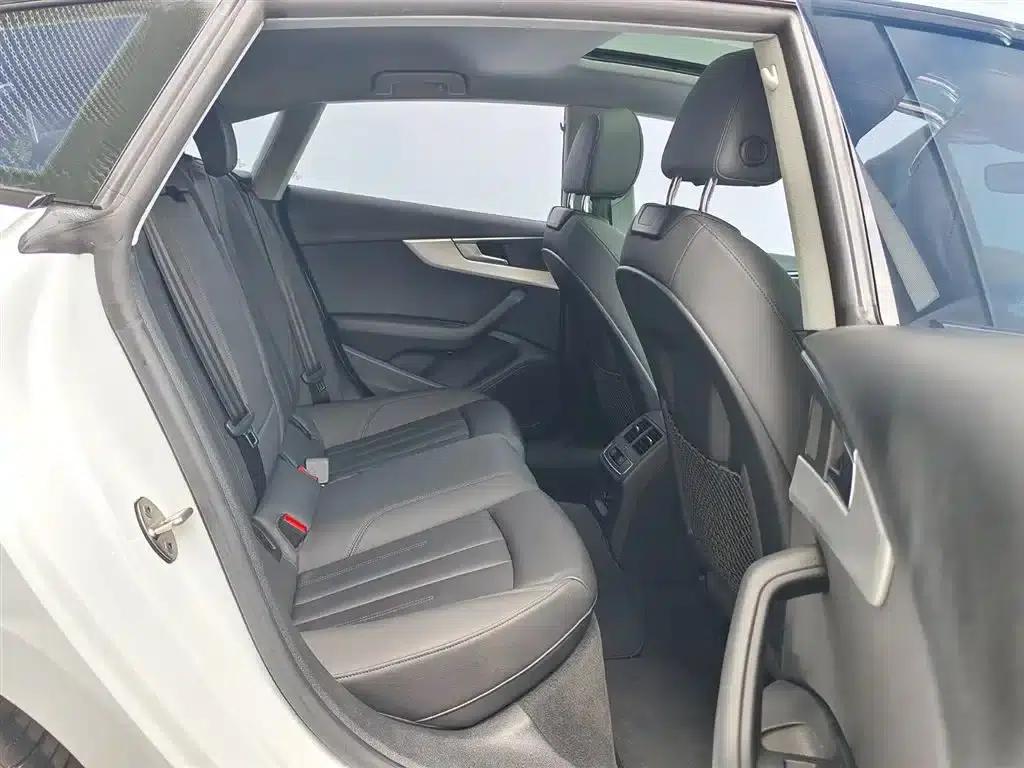 2021 Audi A5 Sportback 40 TFSI (Imported) - Fashionable and Dynamic Model — миниатюра 13