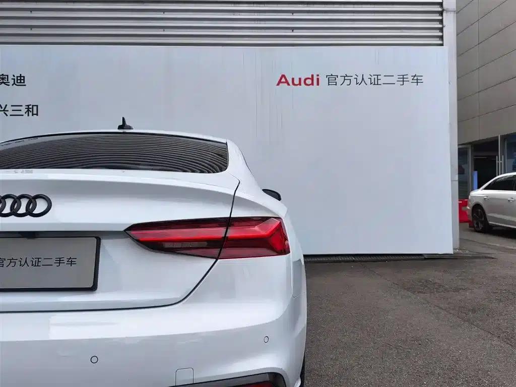 2021 Audi A5 Sportback 40 TFSI (Imported) - Fashionable and Dynamic Model — миниатюра 18