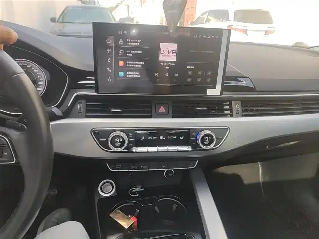 2022 Audi A5 Sportback 40 TFSI (Imported) - Fashionable and Dynamic Model — миниатюра 13
