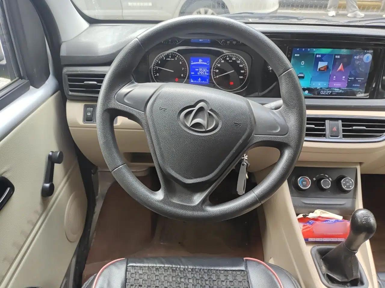 CHANGAN KUAYUE Xing V3 2023 1.3L Gasoline Standard Model 5-Seater Passenger Vehicle — миниатюра 11