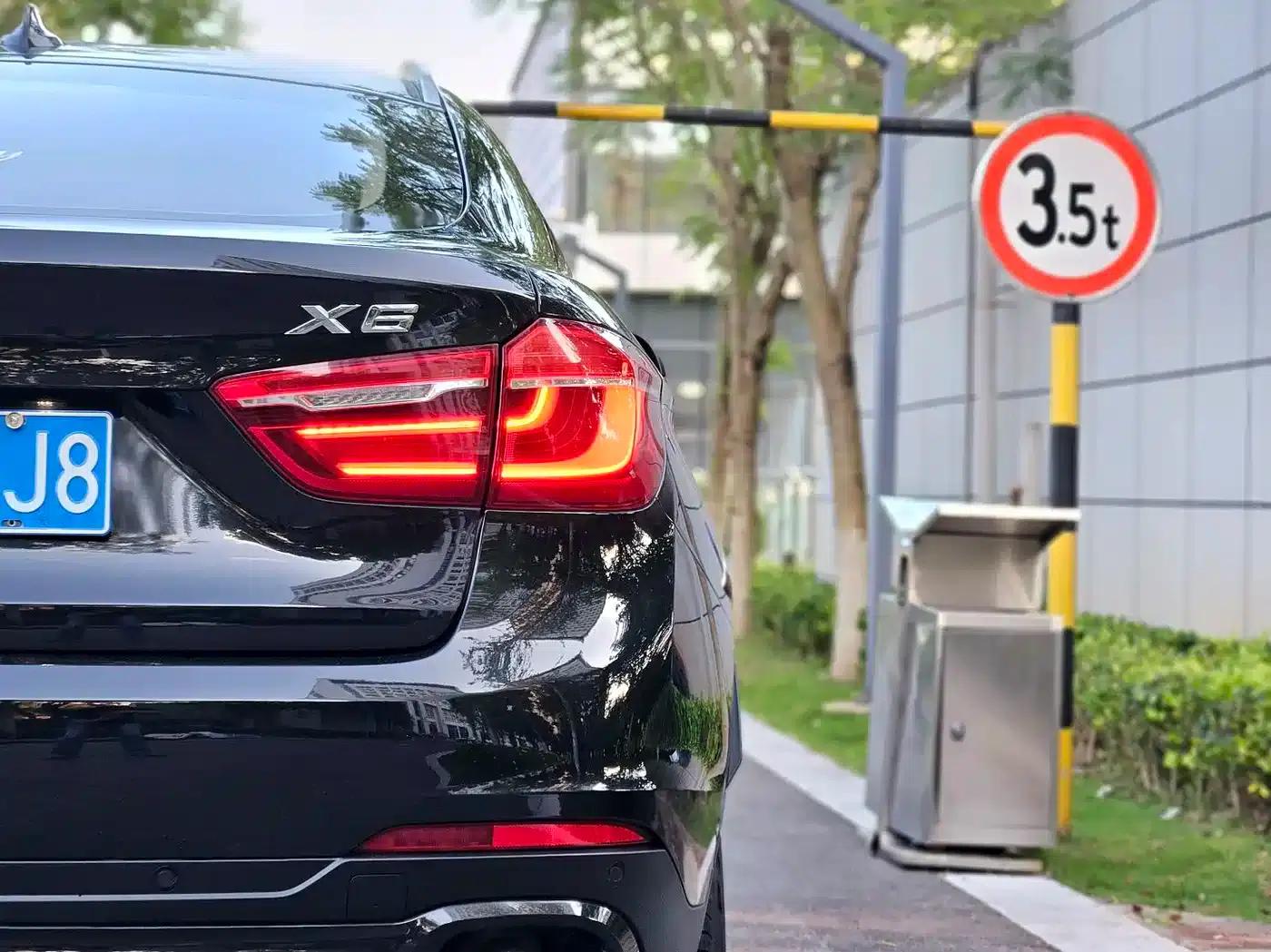 BMW X6 2015 xDrive28i — миниатюра 18