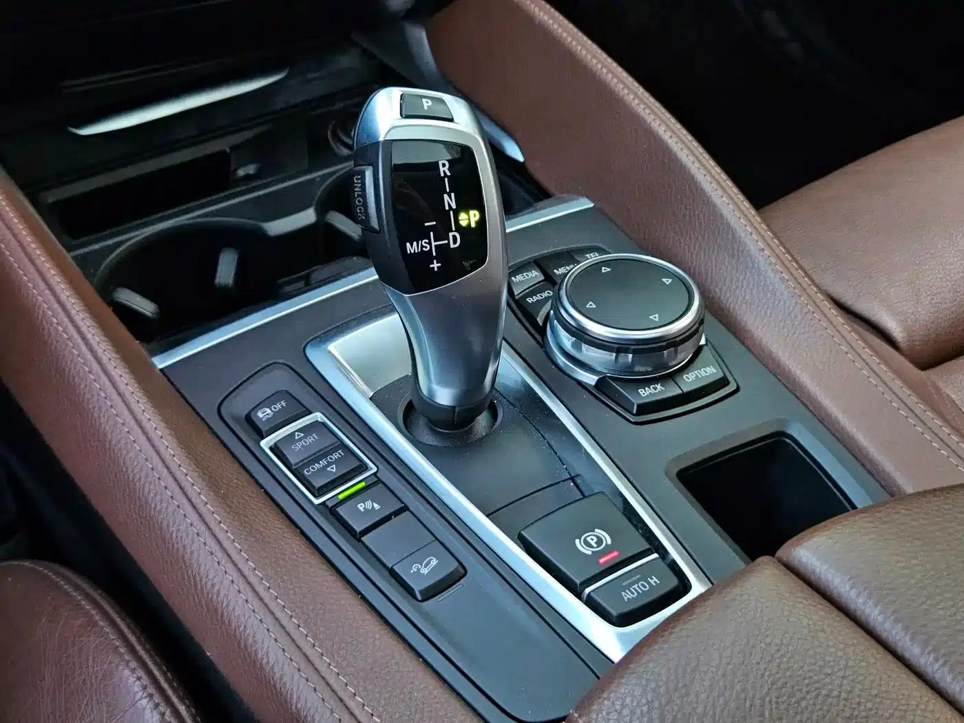 BMW X6 2015 xDrive28i — миниатюра 19