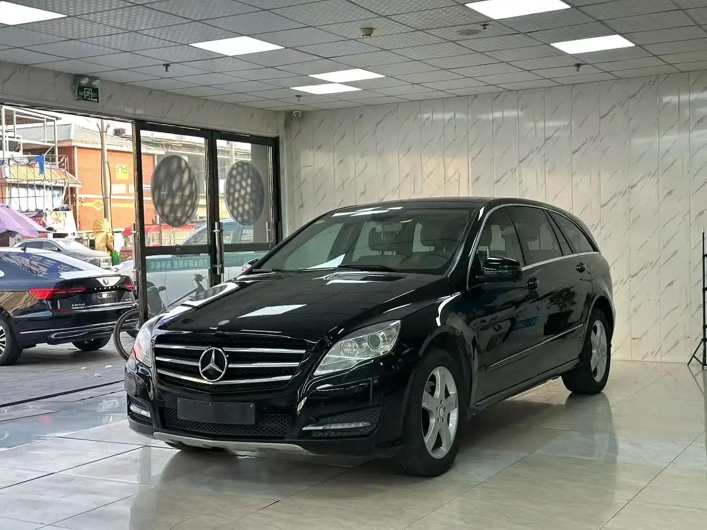 2014 Mercedes-Benz R-Class R 400 4MATIC Business Edition — миниатюра 1