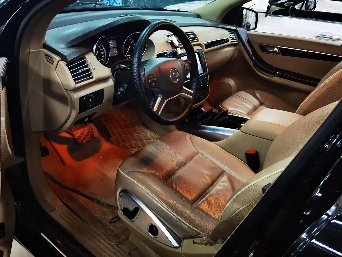 2017 Mercedes-Benz R-Class R 320 4MATIC Business Edition — миниатюра 4