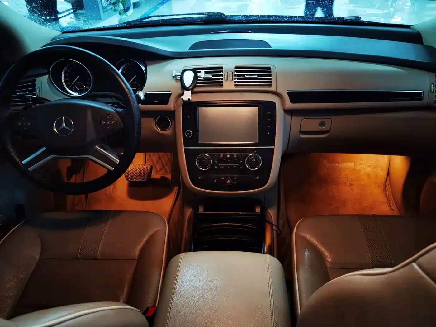 2017 Mercedes-Benz R-Class R 320 4MATIC Business Edition — миниатюра 6