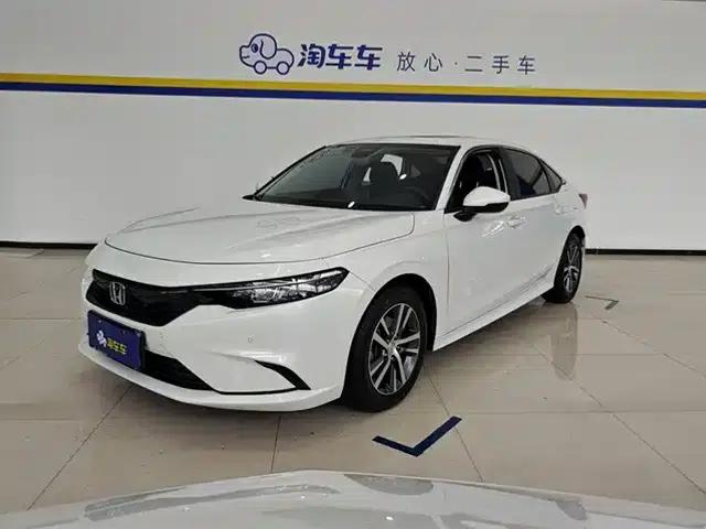 Stylish 2022 240TURBO CVT Tech Edition