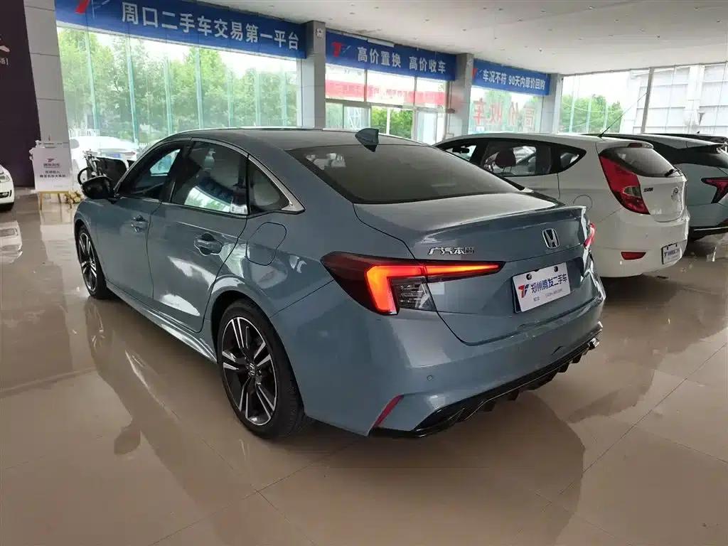 Stylish 2023 2.0L e:HEV Premium Edition — миниатюра 6