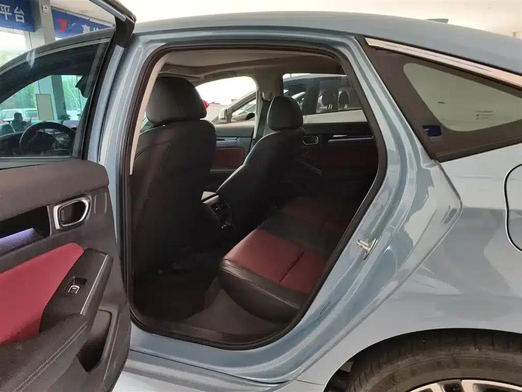 Stylish 2023 2.0L e:HEV Premium Edition — миниатюра 9