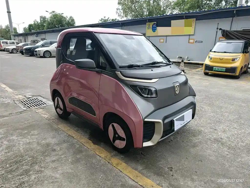 Baojun E200 2018 Smart Edition — миниатюра 3
