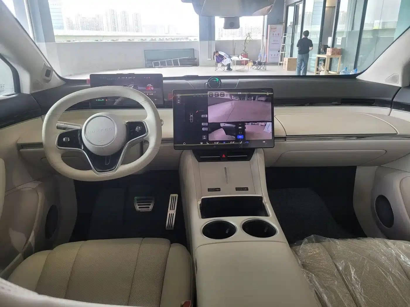 Zhijie R7 2025 Model, Extended Range 251km Max — миниатюра 7