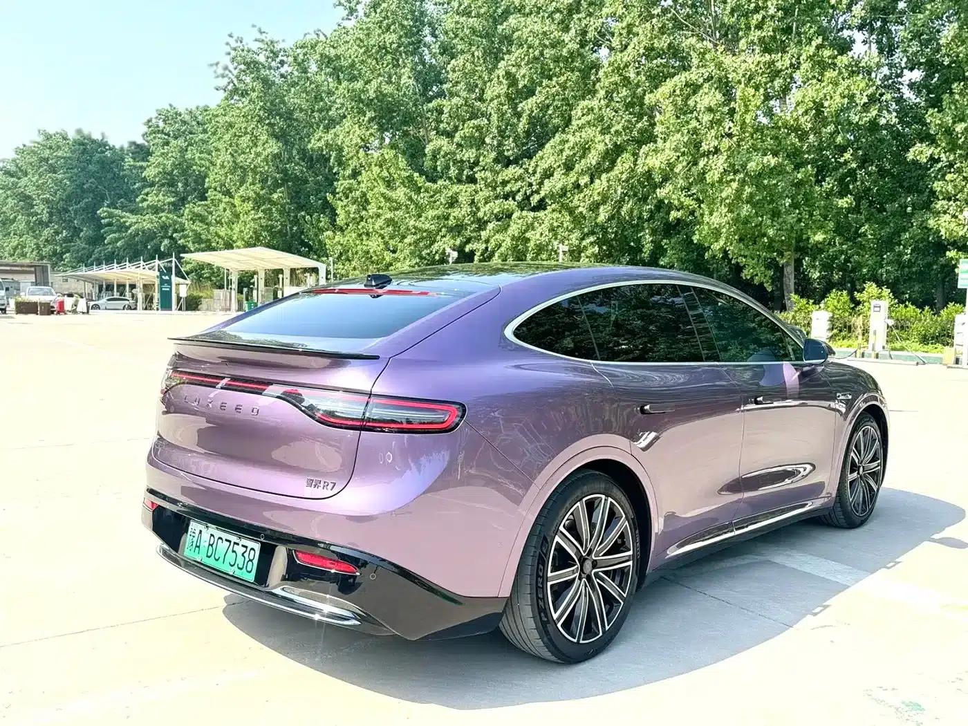 Zhijie R7 2024 Pure Electric 667km Max — миниатюра 8