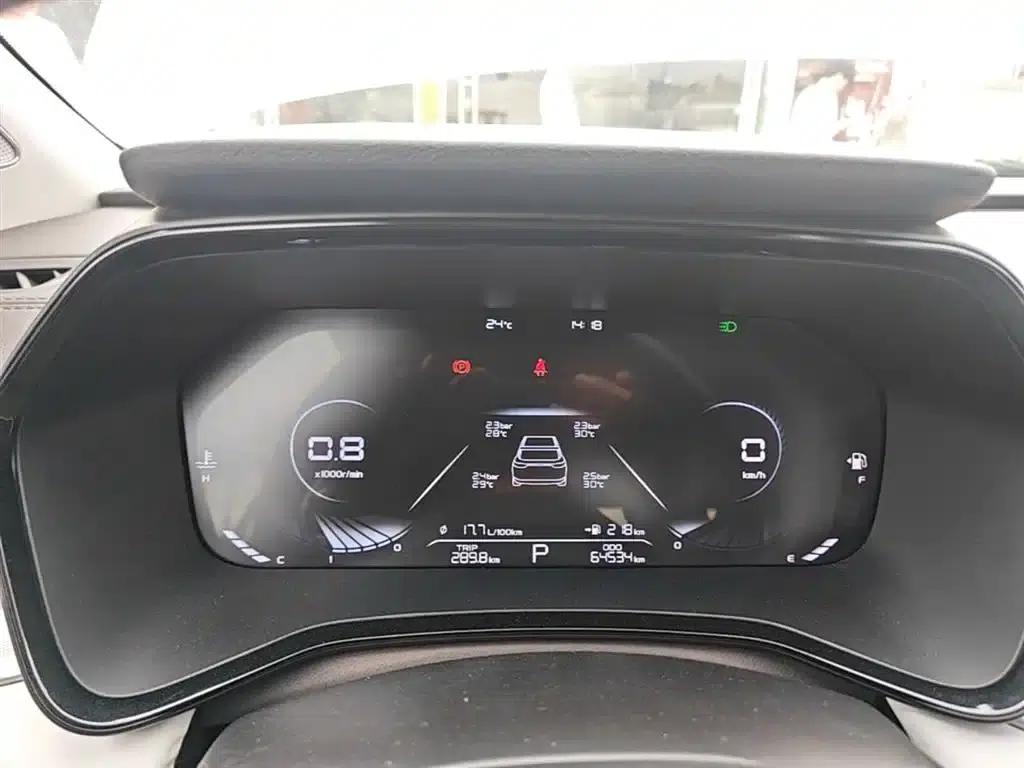 Geely Emgrand L 2022 1.4T CVT Flagship Edition — миниатюра 12