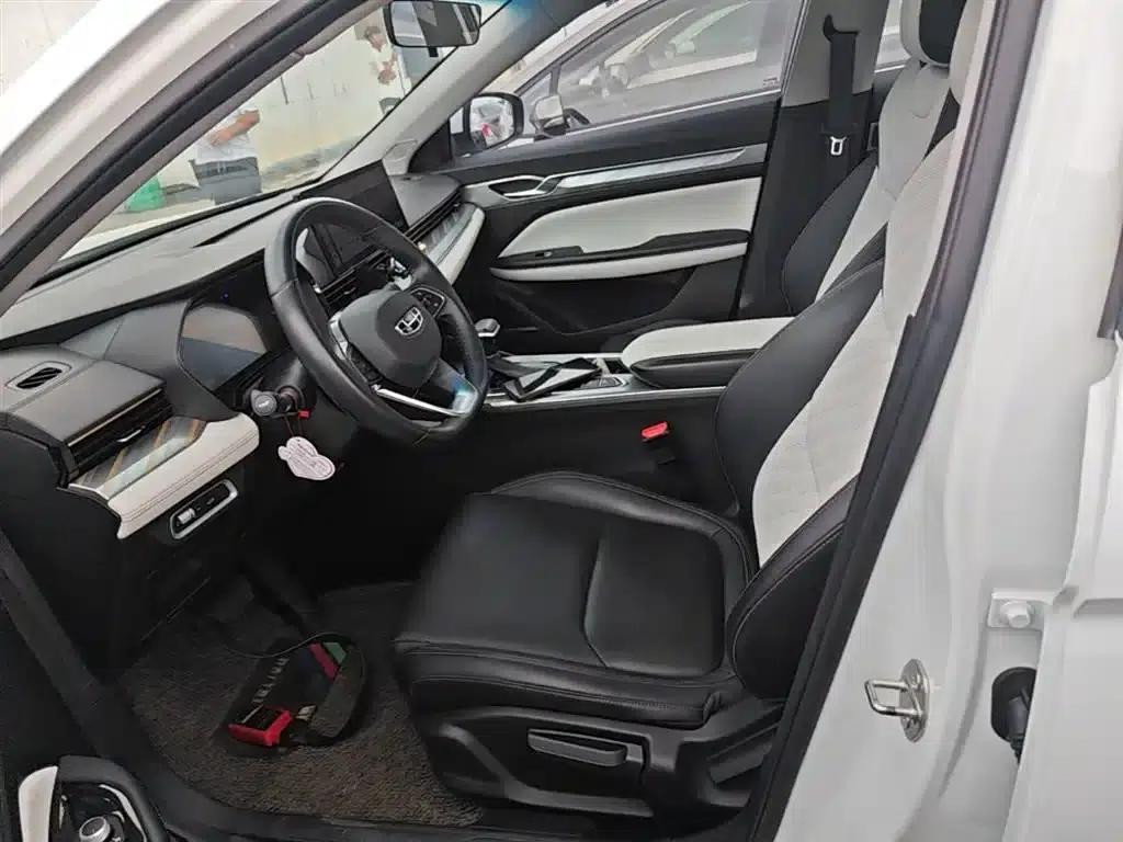 Geely Emgrand L 2022 1.4T CVT Flagship Edition — миниатюра 15