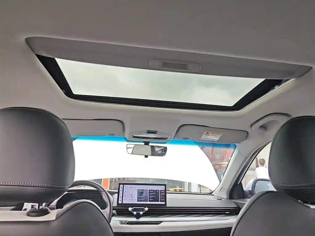 Geely Emgrand L 2022 1.4T CVT Flagship Edition — миниатюра 18
