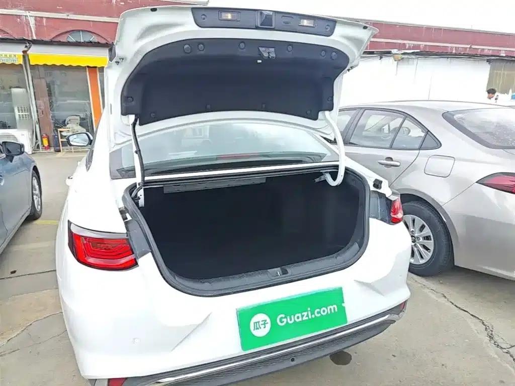 Geely Emgrand L 2022 1.4T CVT Flagship Edition — миниатюра 19
