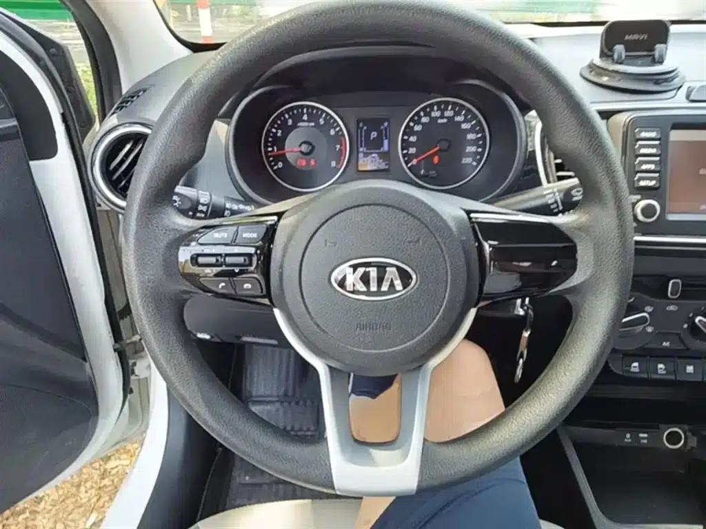 Kia K2 2017 1.4L Automatic Smart Edition Value — миниатюра 11