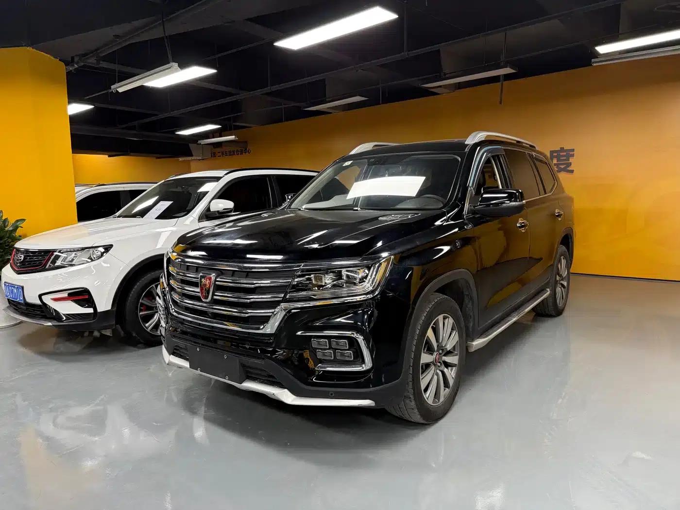 Roewe RX8 2018 30T Intelligent Internet Two-Wheel Drive Flagship Edition — миниатюра 1
