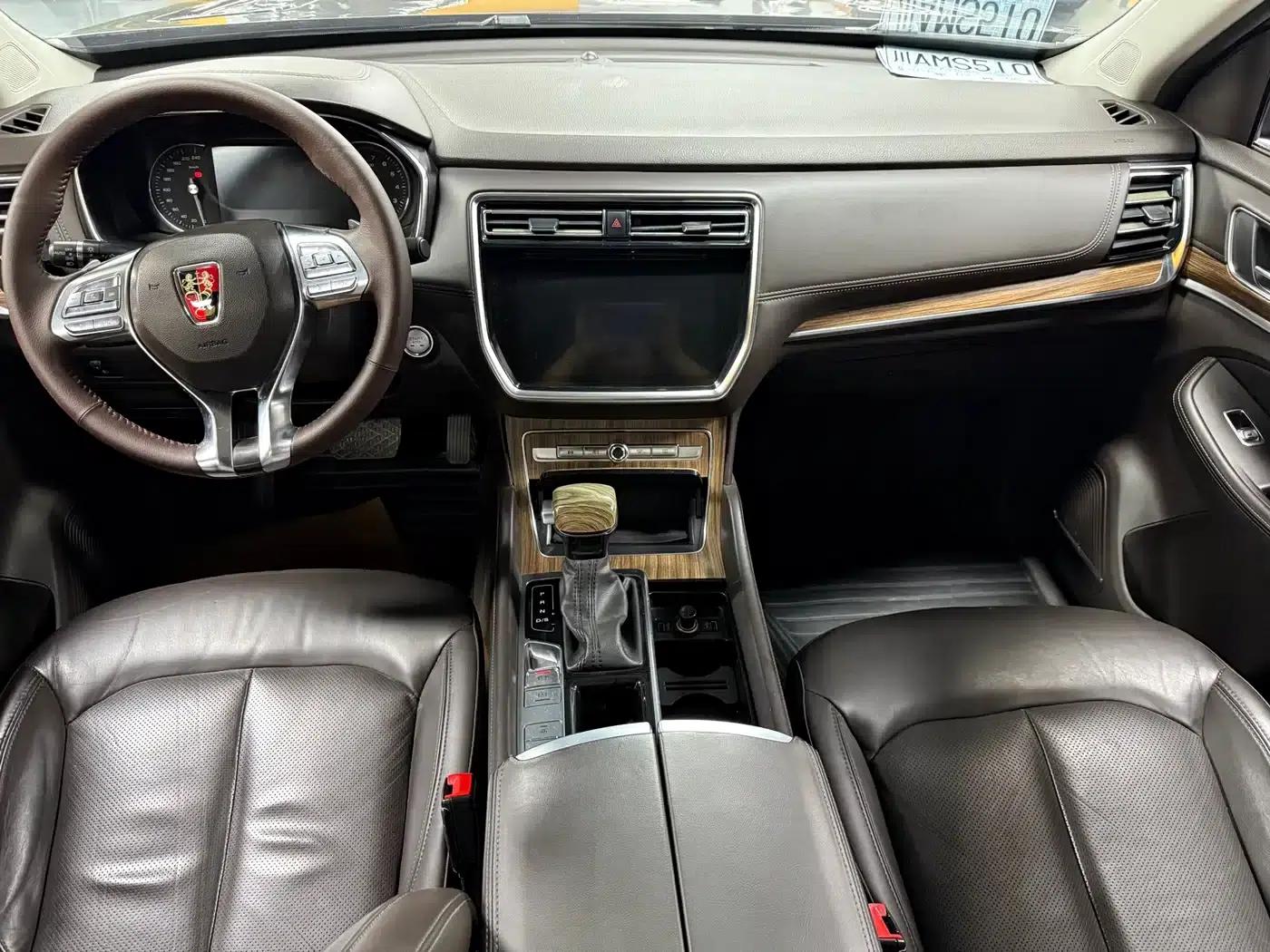 Roewe RX8 2018 30T Intelligent Internet Two-Wheel Drive Flagship Edition — миниатюра 5