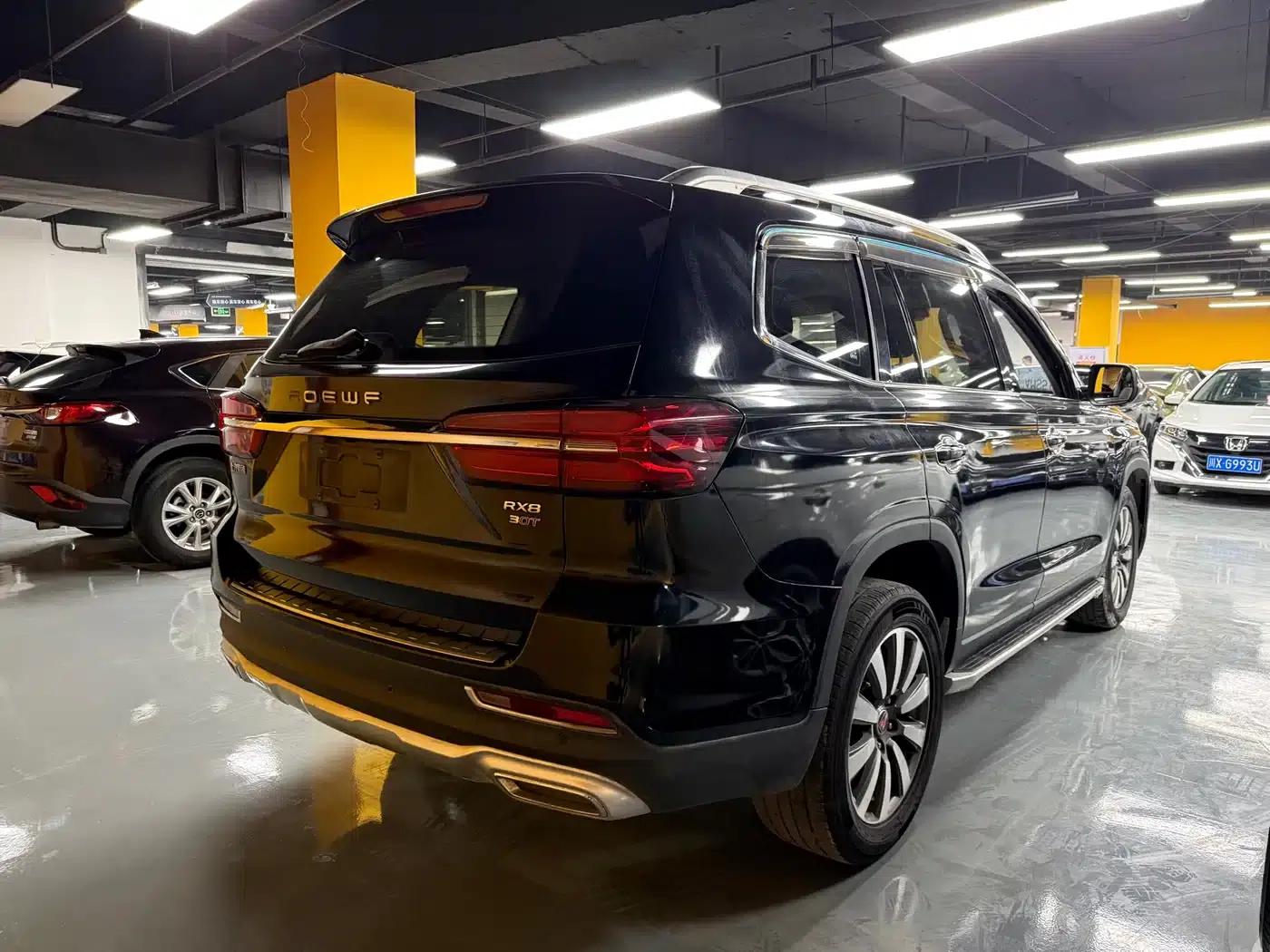 Roewe RX8 2018 30T Intelligent Internet Two-Wheel Drive Flagship Edition — миниатюра 9