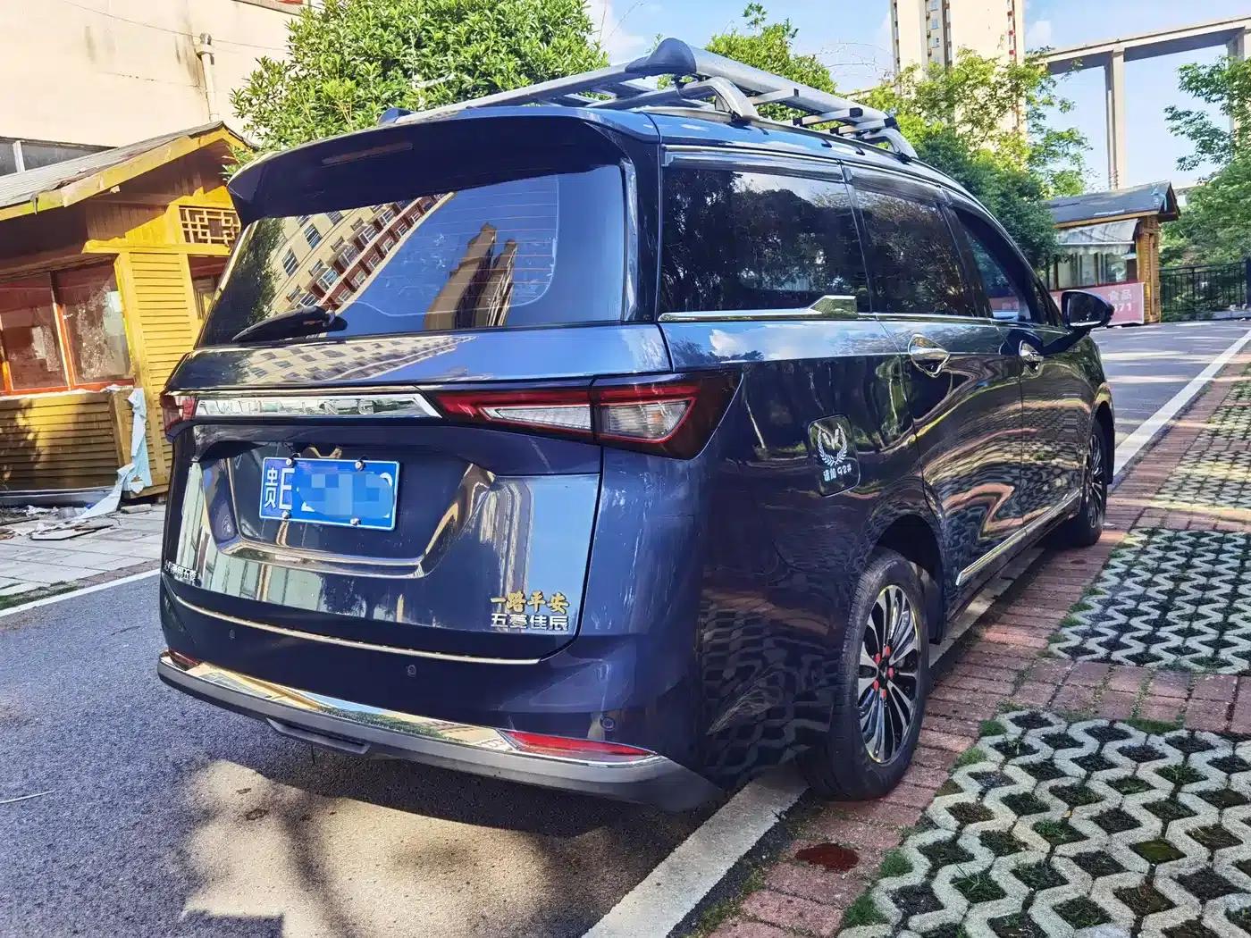Wuling Jiachen 2022 1.5T CVT Premium Flagship Edition — миниатюра 2