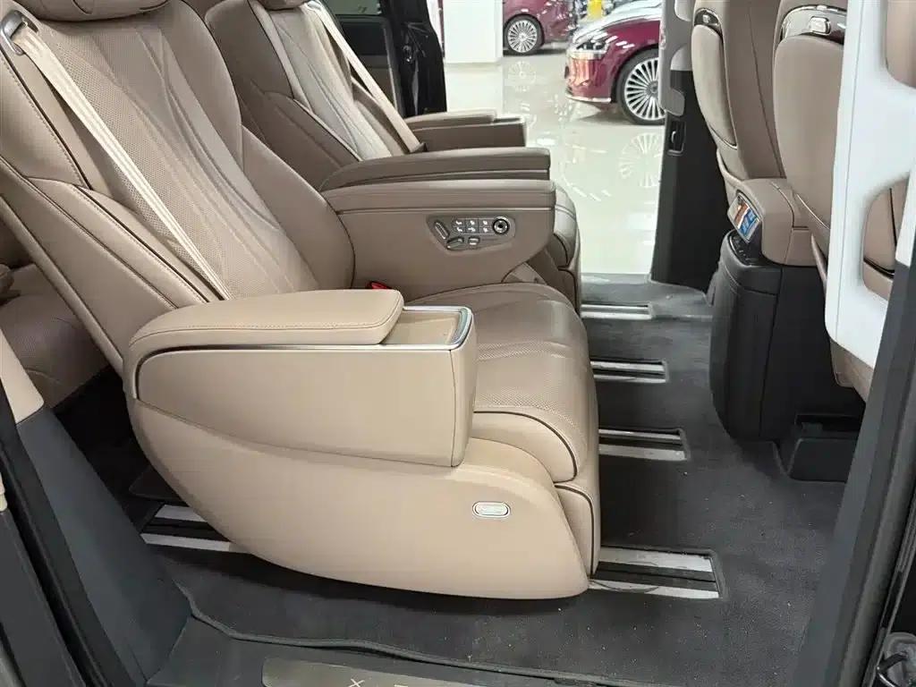 XPeng X9 2025 Pure Electric Model with a Maximum Range of 740km — миниатюра 20
