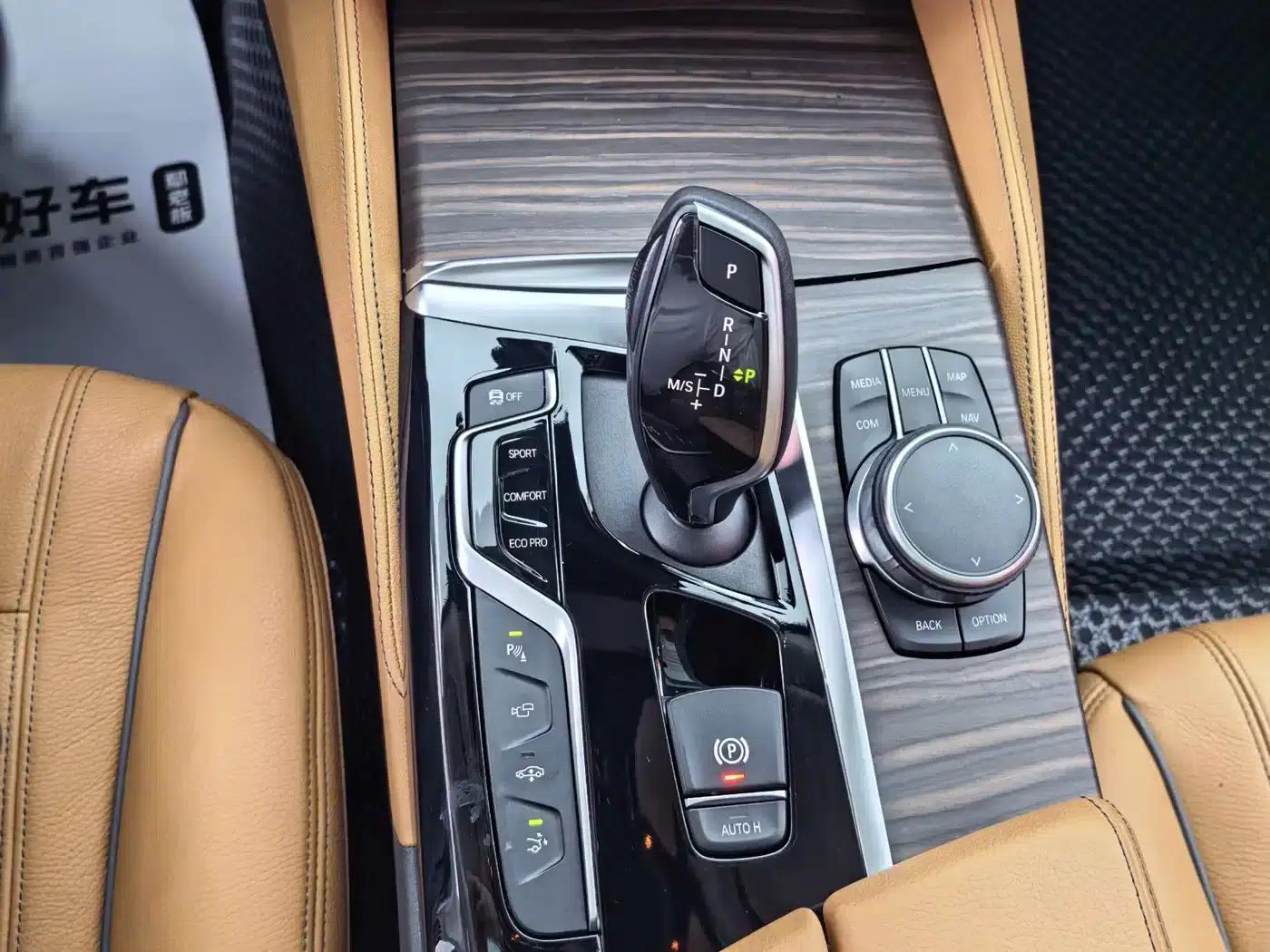 BMW 6 Series GT 2019 630i Luxury Design Package — миниатюра 6