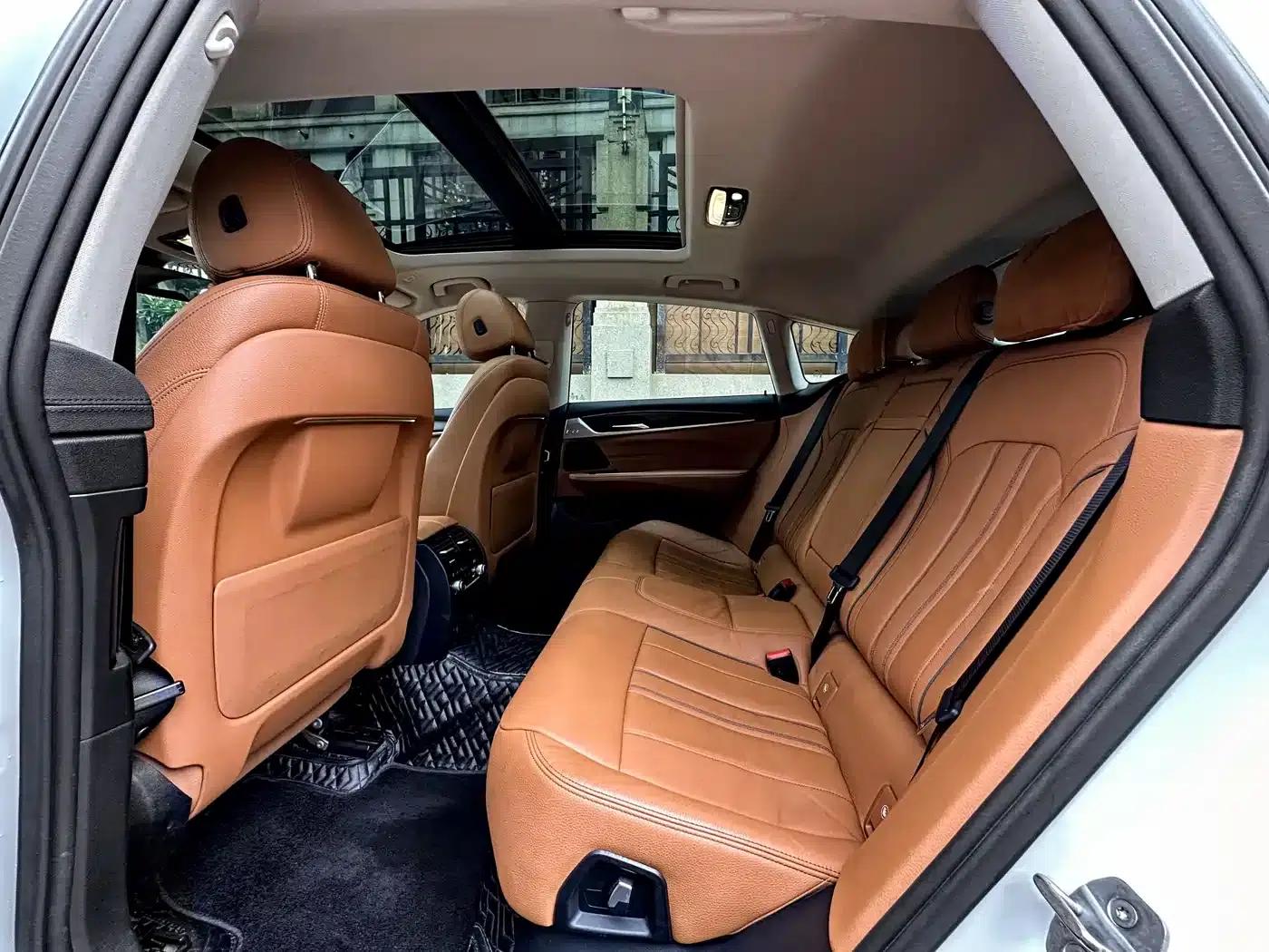 BMW 6 Series GT 2019 630i Luxury Design Package — миниатюра 15