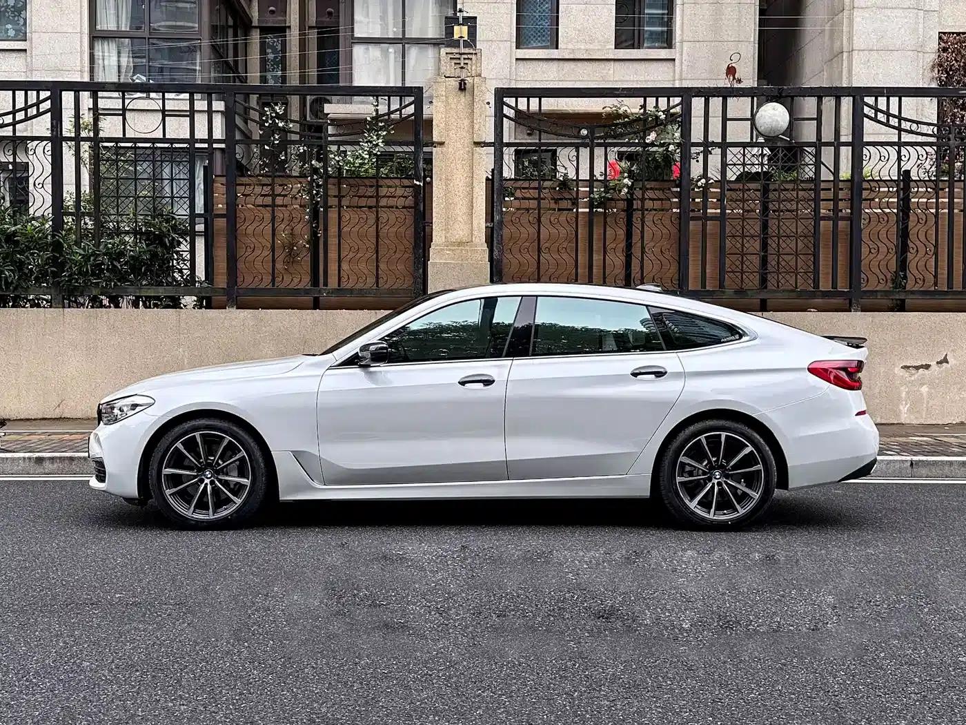 BMW 6 Series GT 2019 630i Luxury Design Package — миниатюра 3