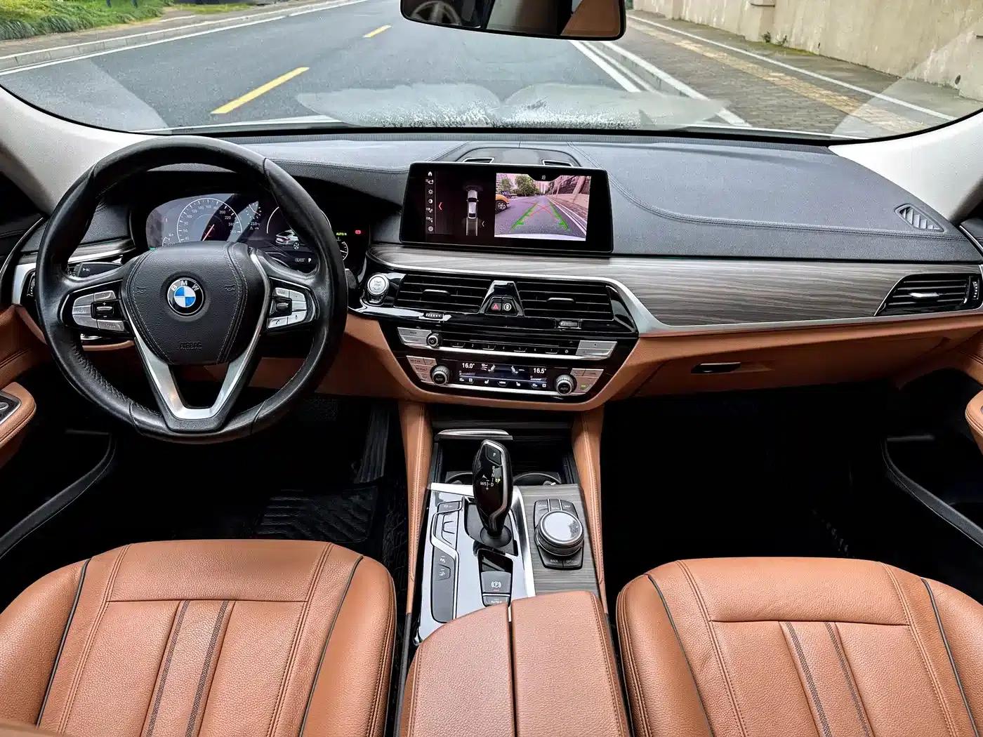BMW 6 Series GT 2019 630i Luxury Design Package — миниатюра 7