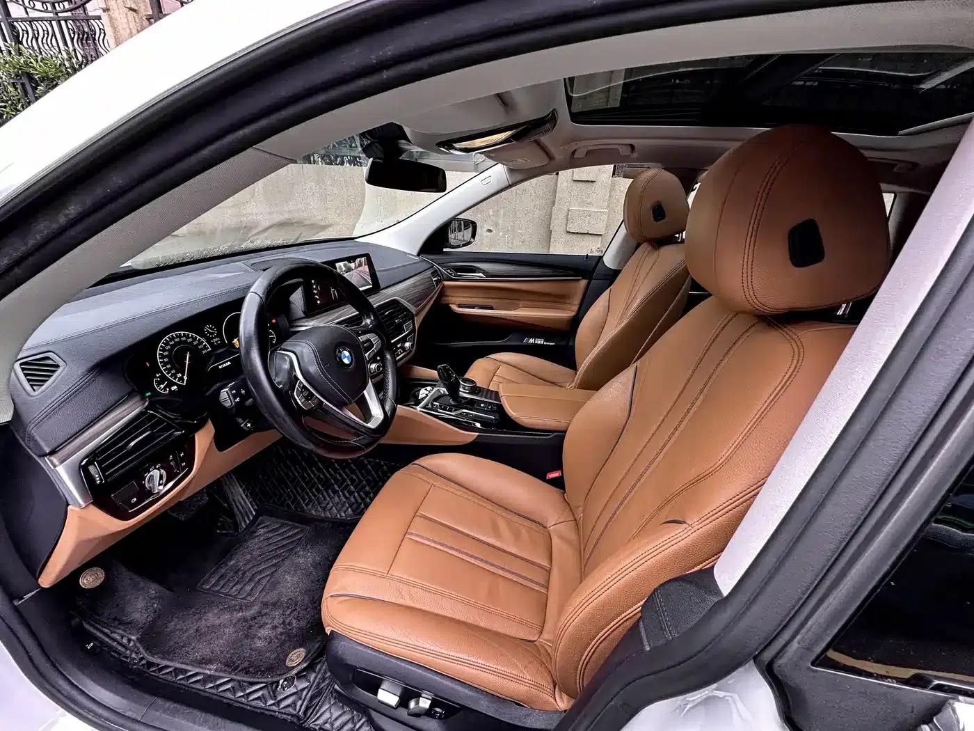 BMW 6 Series GT 2019 630i Luxury Design Package — миниатюра 9