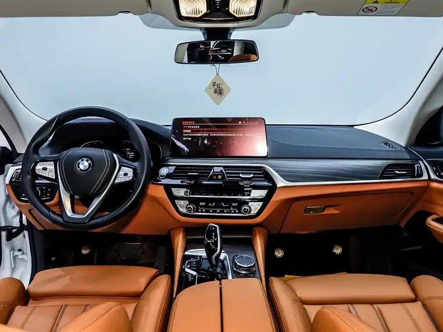 2022 BMW 6 Series GT 630i Luxury Design Package — миниатюра 24