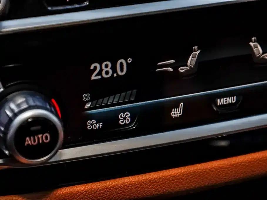 2022 BMW 6 Series GT 630i Luxury Design Package — миниатюра 34
