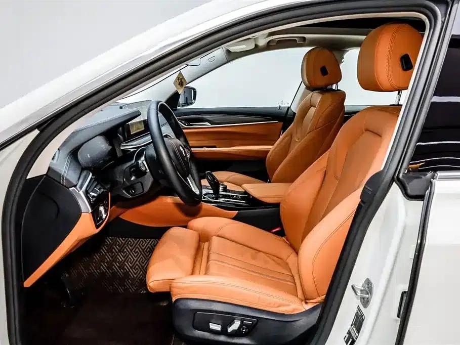 2022 BMW 6 Series GT 630i Luxury Design Package — миниатюра 9