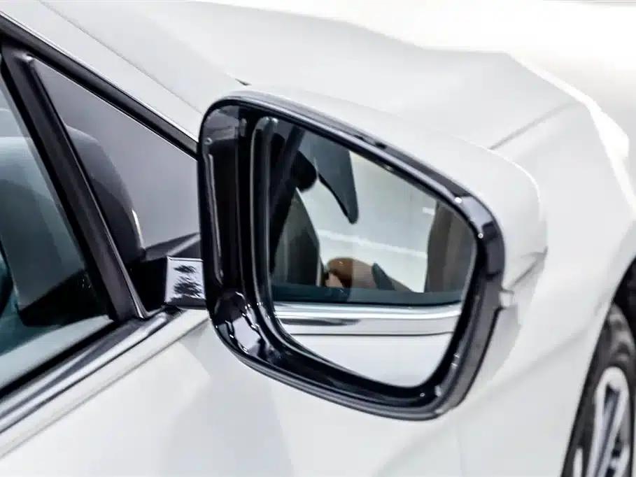 2022 BMW 6 Series GT 630i Luxury Design Package — миниатюра 12
