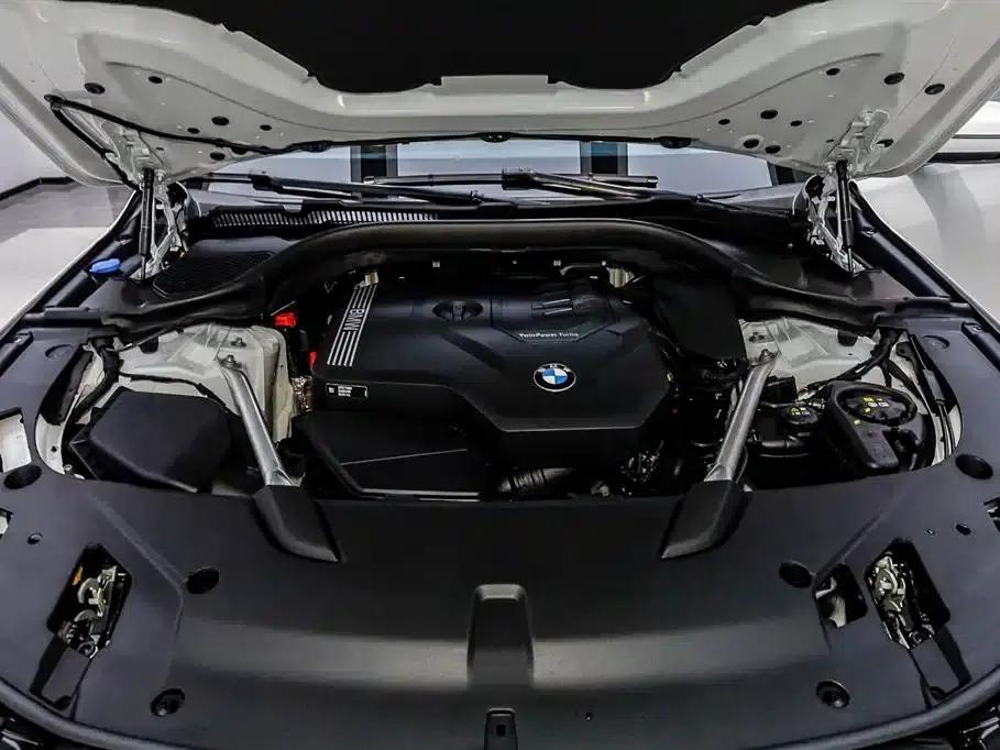 2022 BMW 6 Series GT 630i Luxury Design Package — миниатюра 34