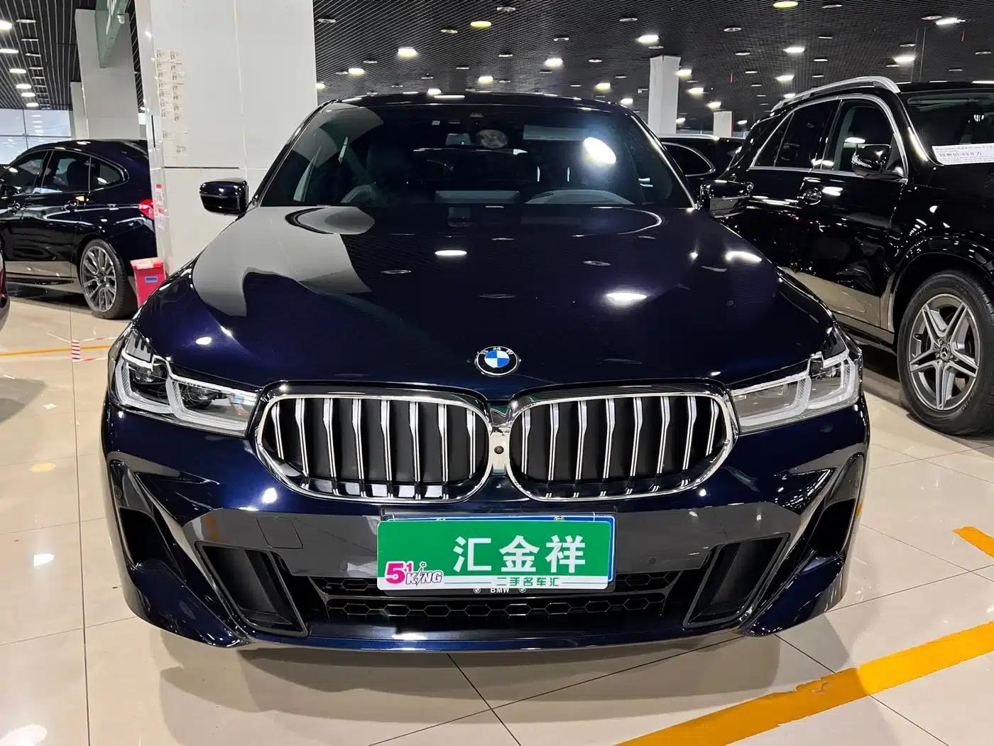 2022 BMW 6 Series GT 630i M Sport Package — миниатюра 1