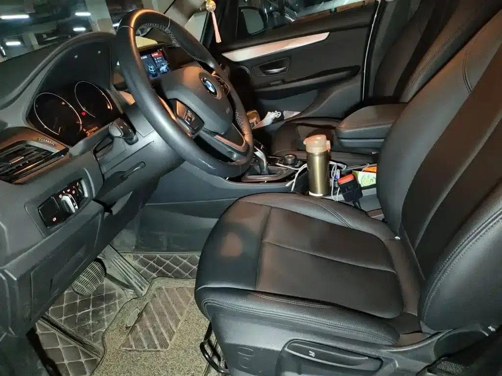 2018 BMW 2 Series Gran Tourer 220i Leading Edition — миниатюра 12