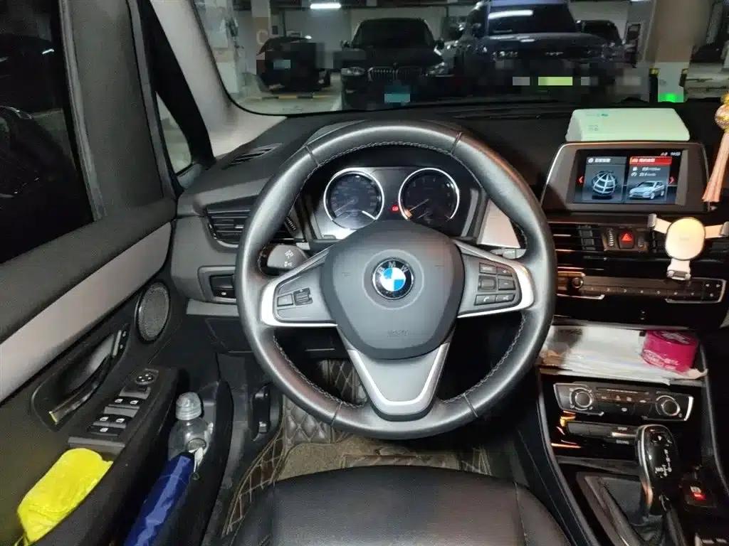 2018 BMW 2 Series Gran Tourer 220i Leading Edition — миниатюра 7