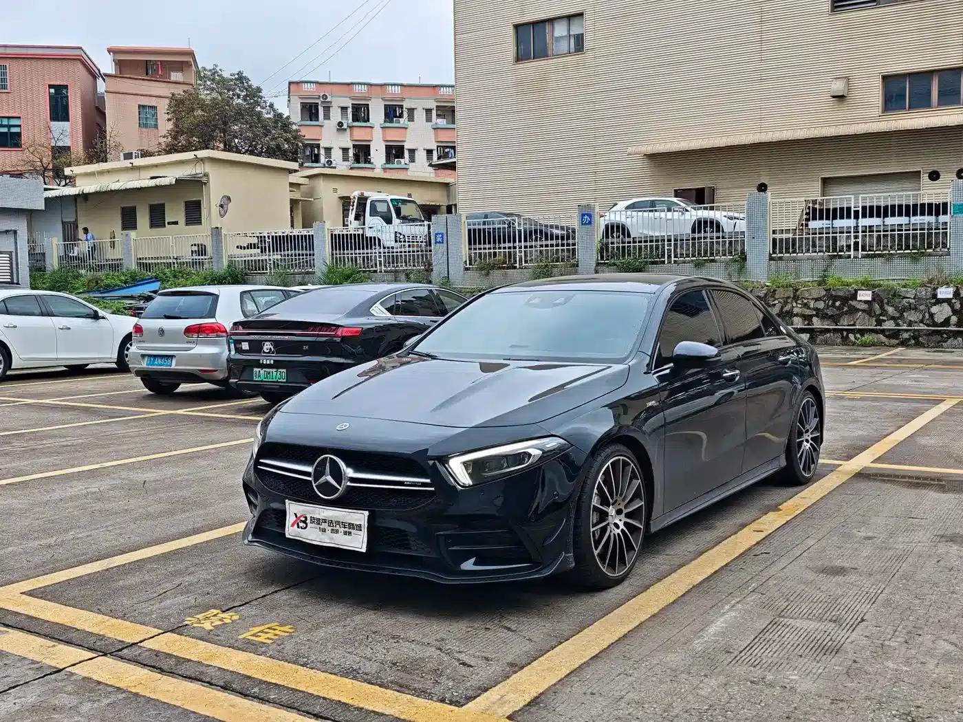 2023 Mercedes-Benz A-Class AMG A 35 L 4MATIC — миниатюра 1