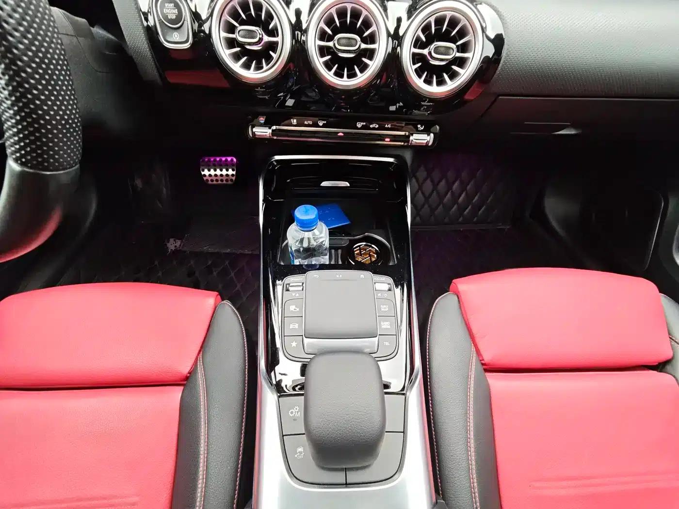 2023 Mercedes-Benz A-Class AMG A 35 L 4MATIC — миниатюра 12