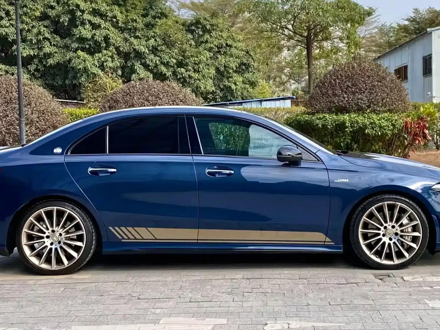 2019 Mercedes-Benz A-Class AMG A 35 L 4MATIC First Edition — миниатюра 7